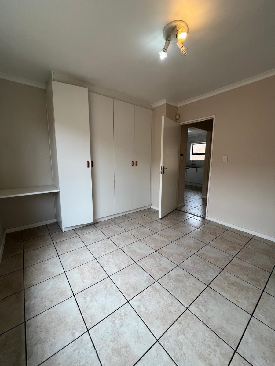 To Let 2 Bedroom Property for Rent in Sea Breeze Western Cape